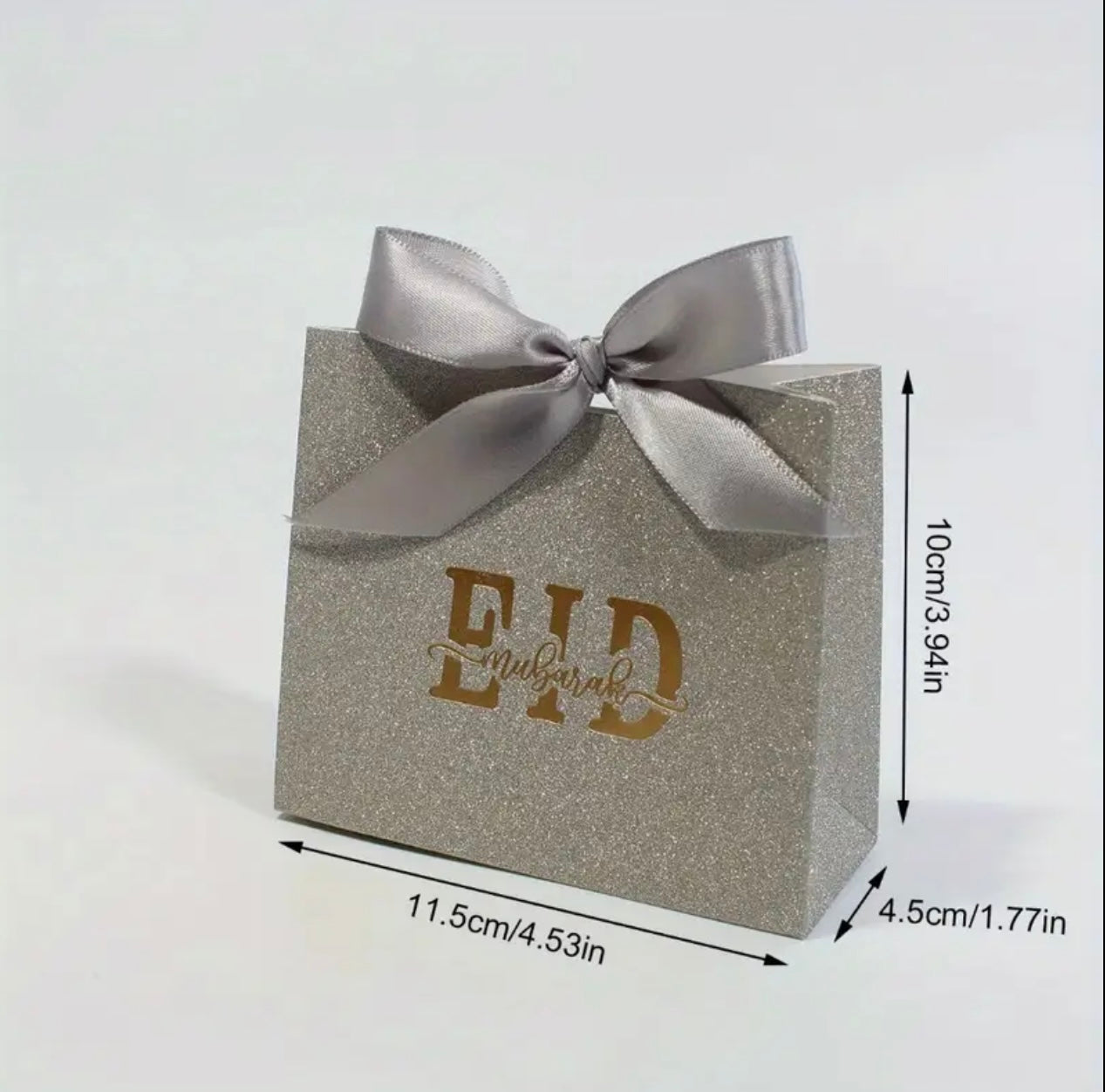 Silver Eid Mubarak box with ribbon (10)